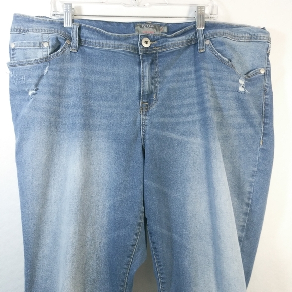 Torrid LUXE SLIM BOOT SUPER STRETCH MID-RISE JEAN Size 22R - Picture 4 of 9